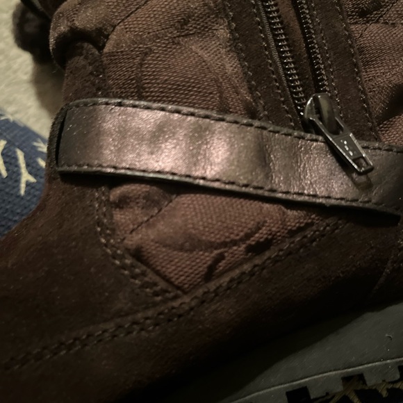 Coach Juniper Suede Boot Style A7311 brown. Size 7. - Picture 6 of 11